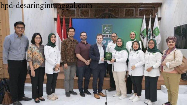 Cak Imin Rangkul Aktivis Oxford Bahas Bahaya Aborsi