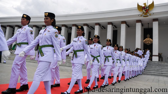 Paskibra Berhijab Dirjen HAM Pertanyakan Larangannya